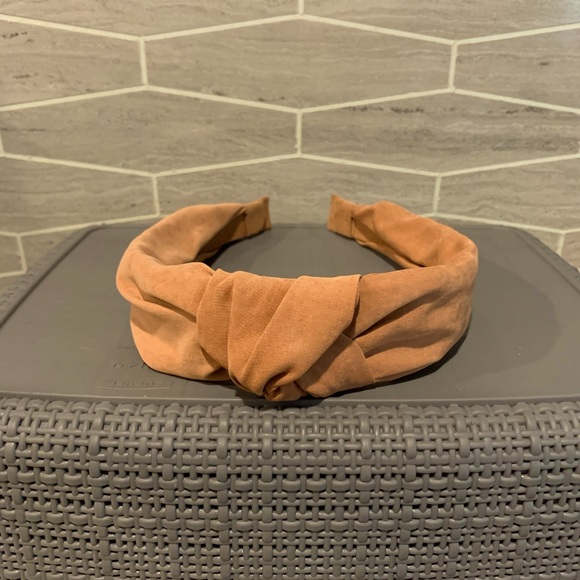 3/$15 NWOT taupe suede headband - Picture 2 of 2